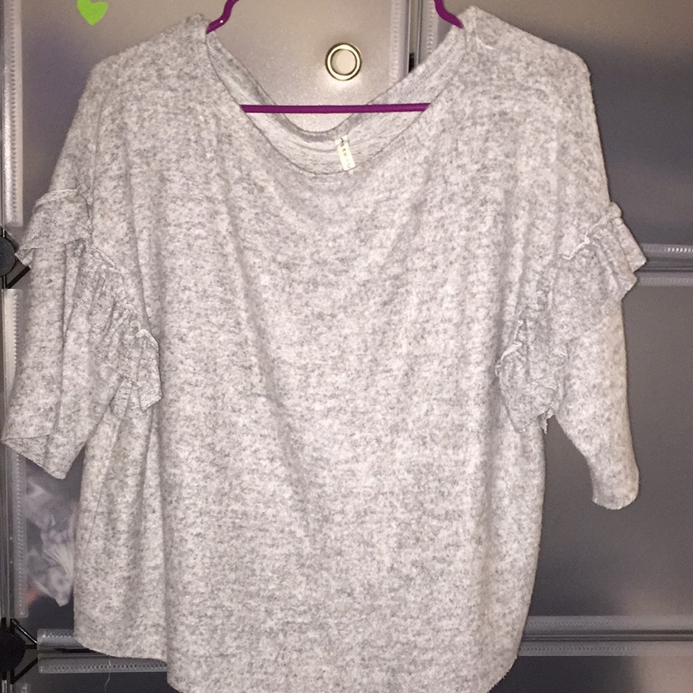 Basic Top - Picture 2 of 3